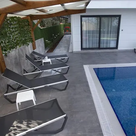 Villa Yildiz Premium Vila Altinkum (Antalya)